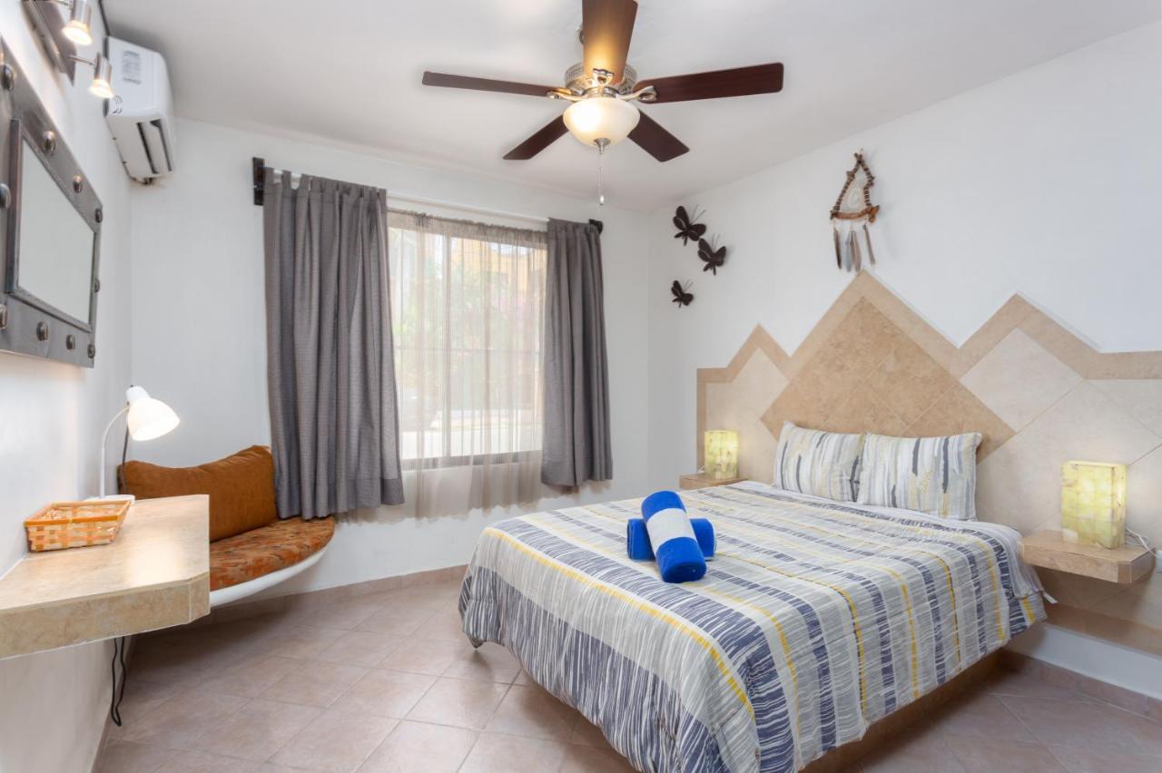 Great Locationhigh Speed Internetbeach Club Playa del Carmen